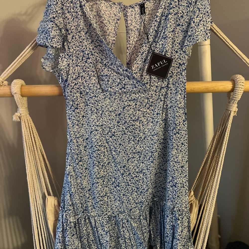 Zaful NWT Ditsy Floral Tie Black Cut Out Mini Dress